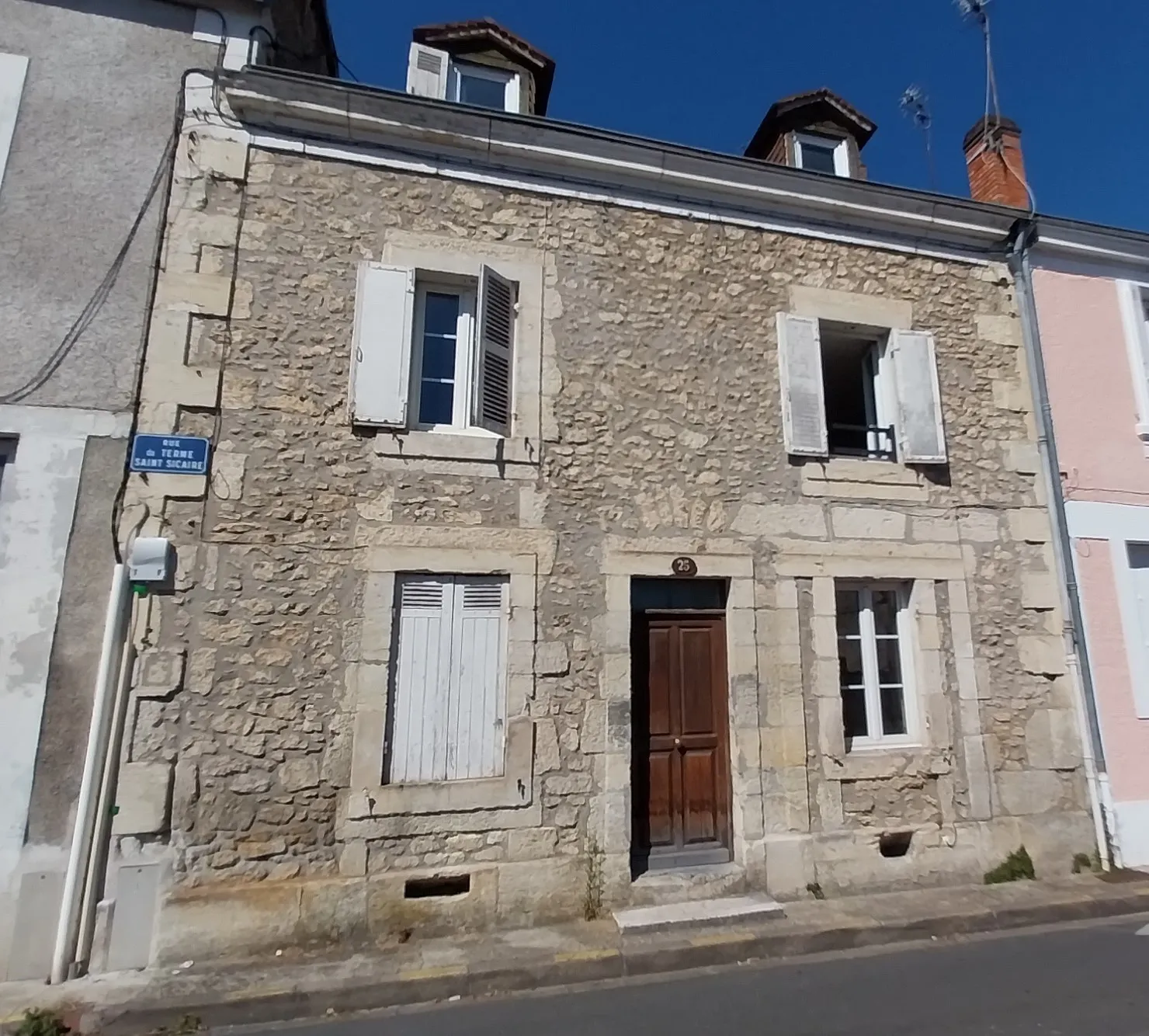 Charmant studio de 20m2 à vendre à Périgueux 