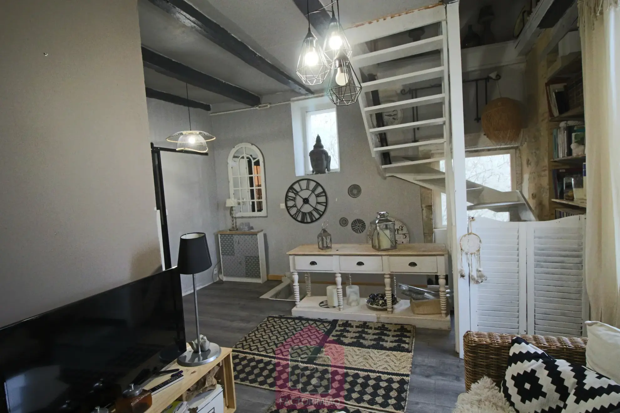 Maison rénovée de 85 m² à Puy l'Évêque 