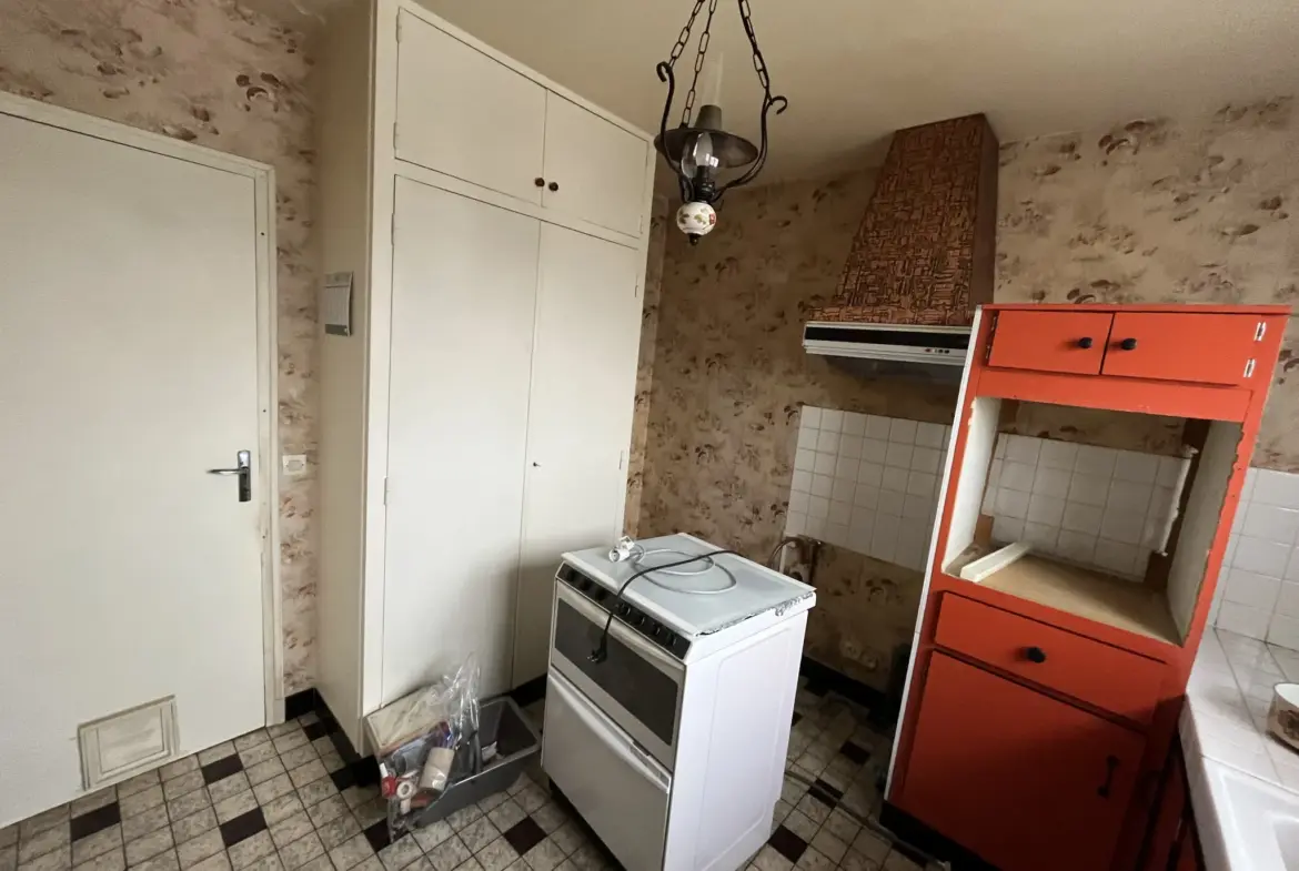 Maison de 90 m² à vendre à Fresnay-sur-Sarthe 