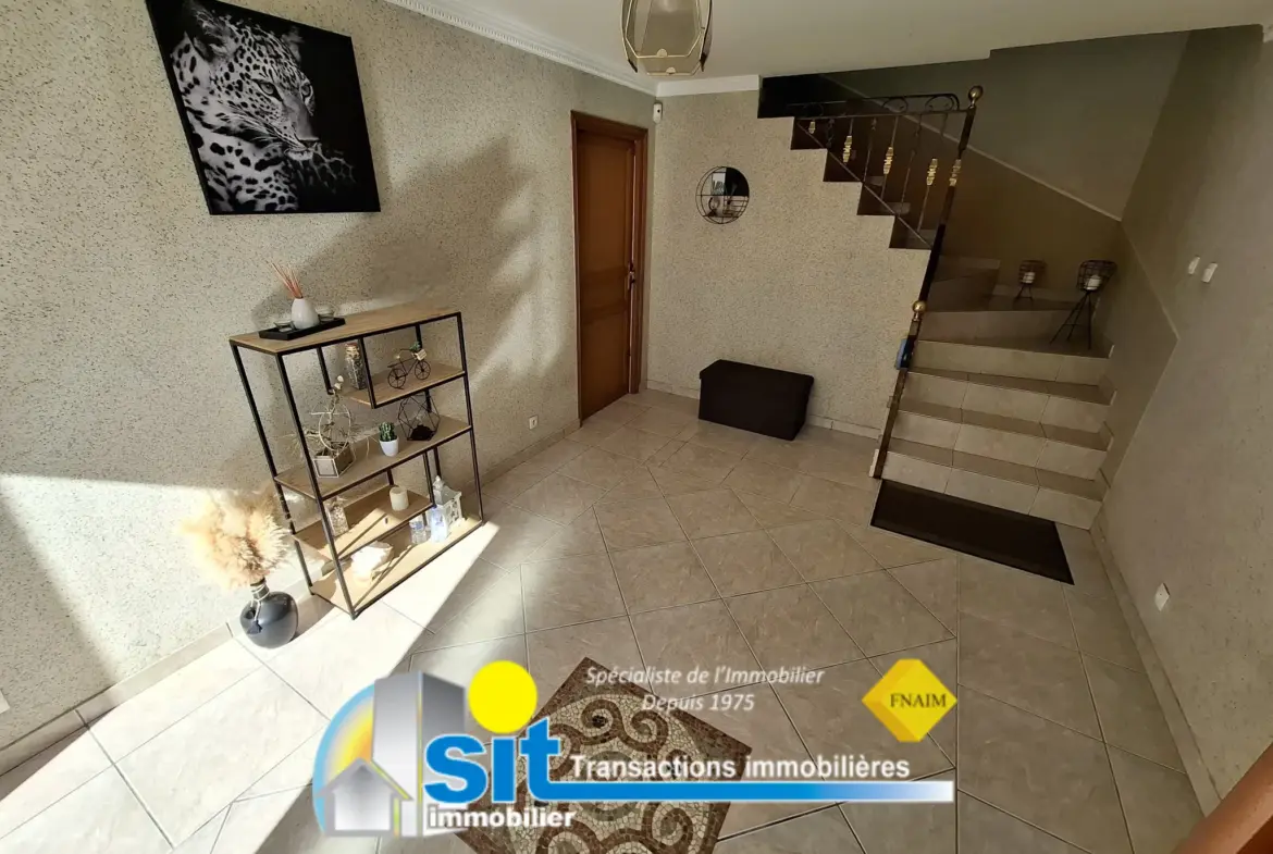 À vendre : Maison spacieuse de 136 m² à CHANAS 