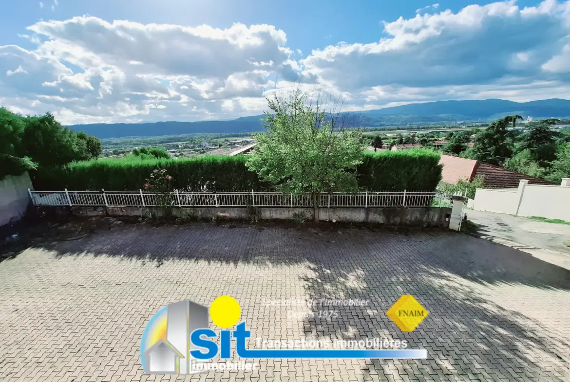À vendre : Maison spacieuse de 136 m² à CHANAS 