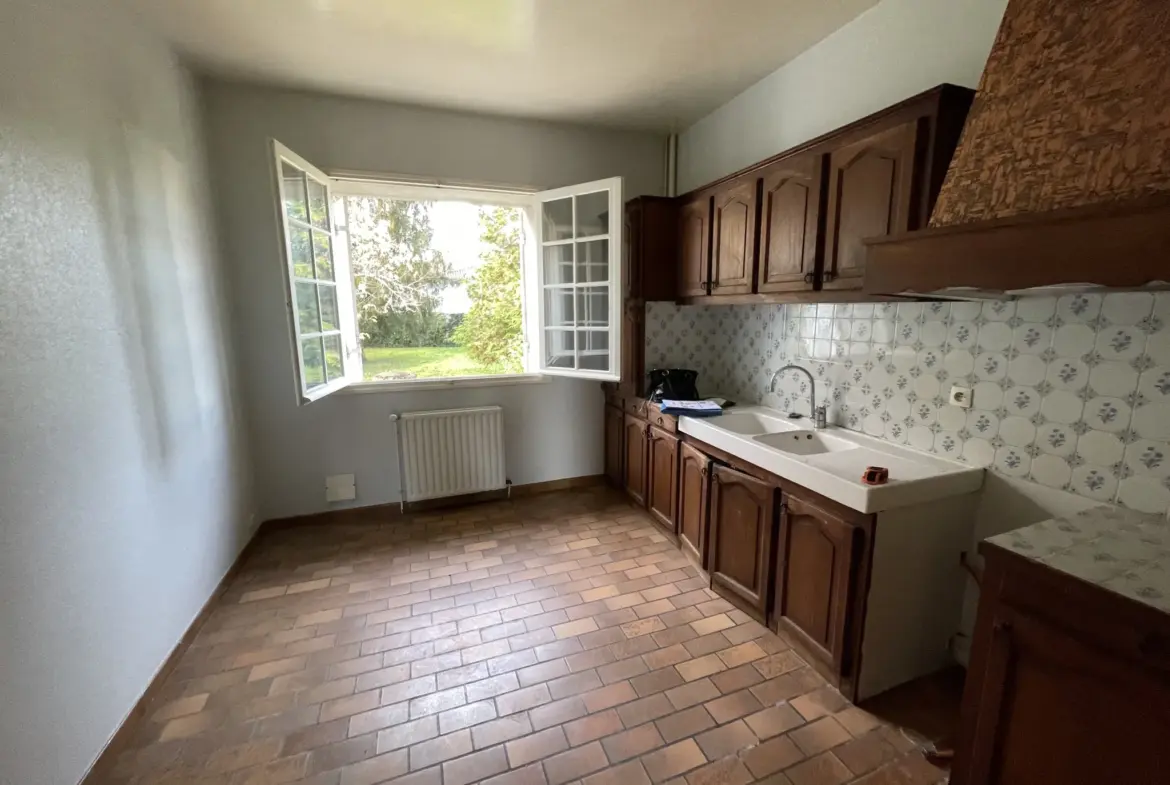 Maison 4 chambres sur sous-sol à Trelissac 