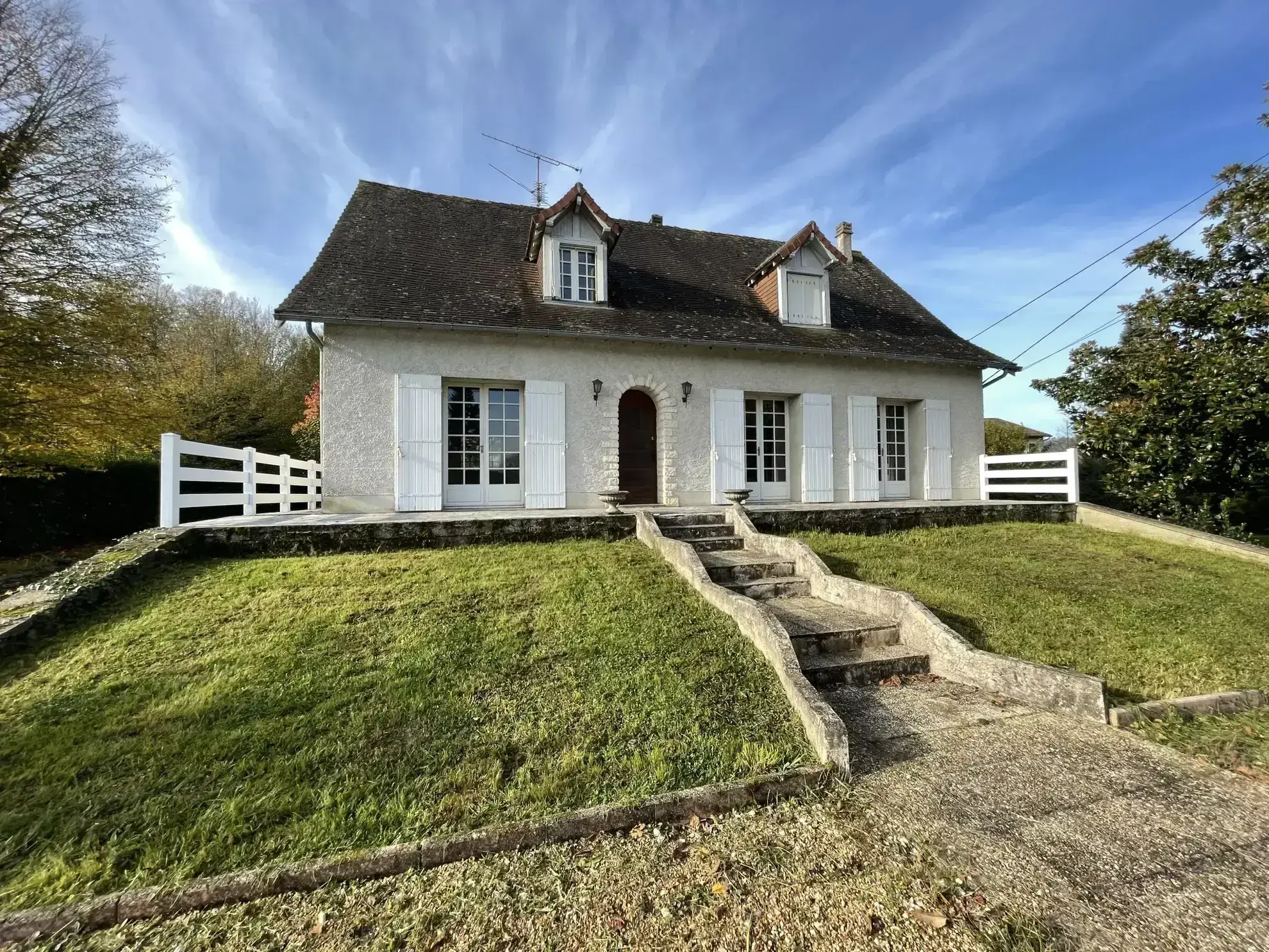 Maison 4 chambres sur sous-sol à Trelissac 