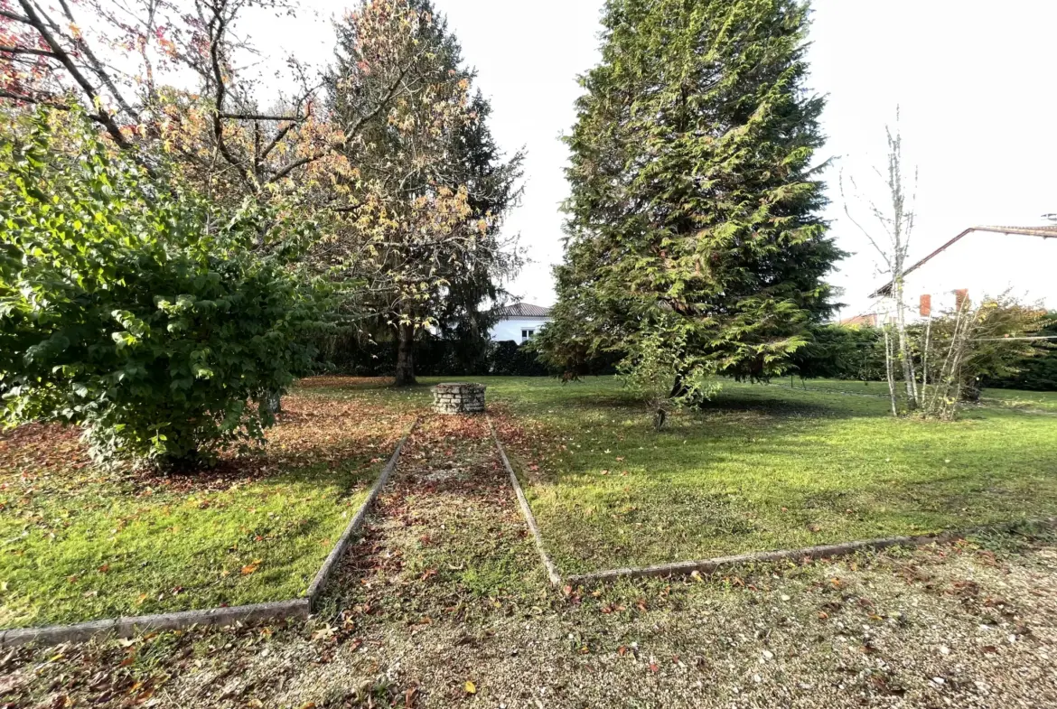 Maison 4 chambres sur sous-sol à Trelissac 