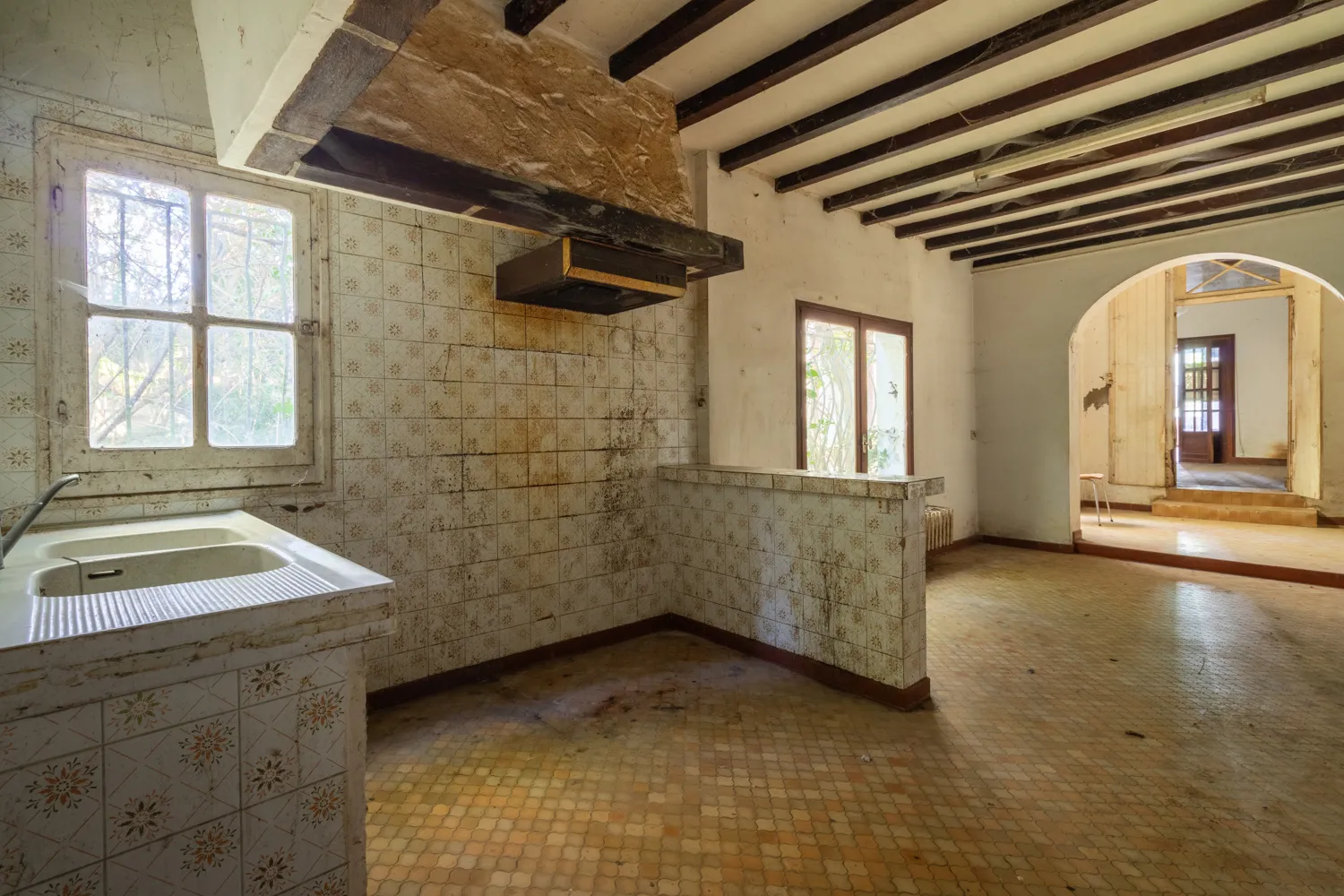 Maison de caractère à Saint-Savinien avec jardin de 800 m² 