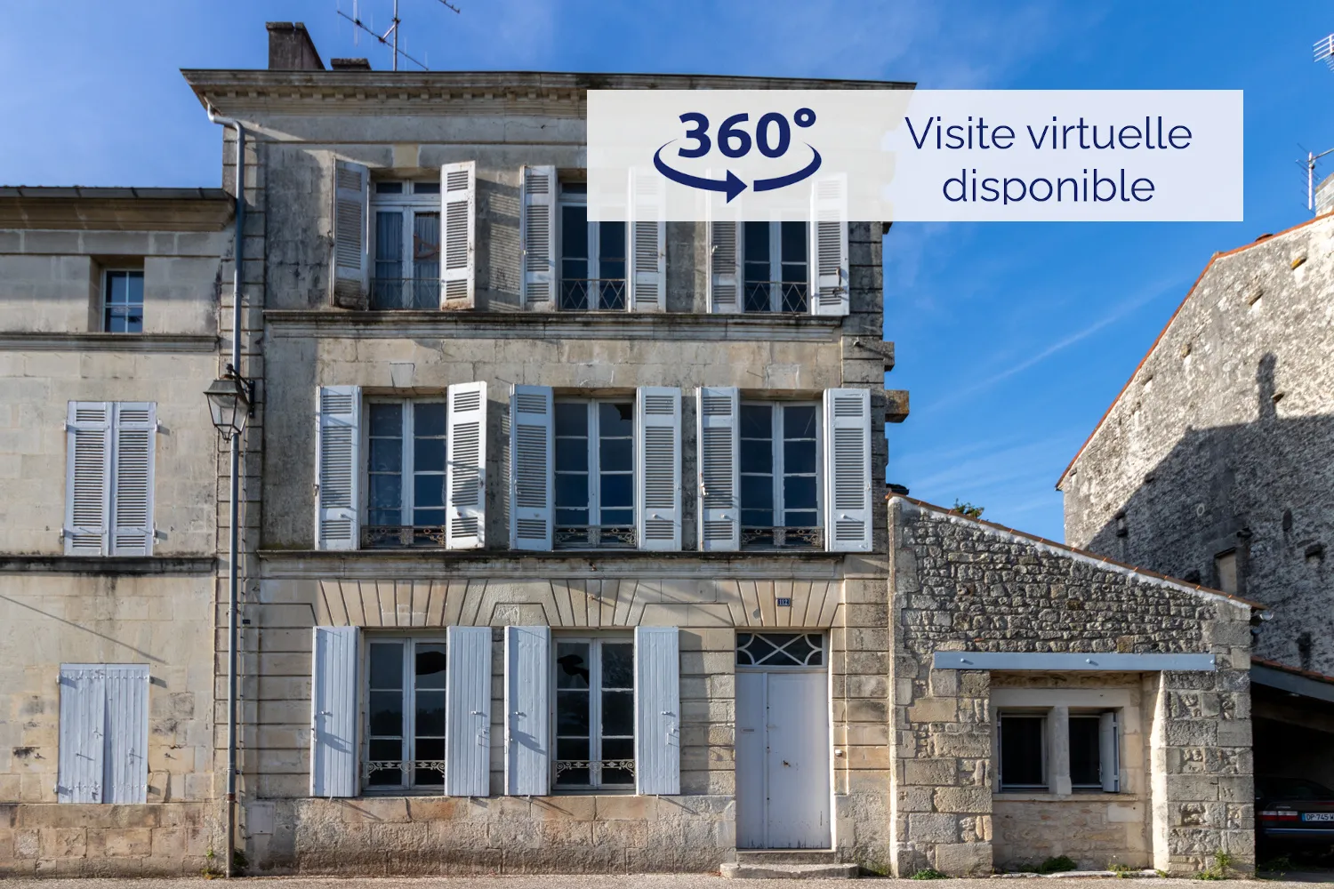 Maison de caractère à Saint-Savinien avec jardin de 800 m² 
