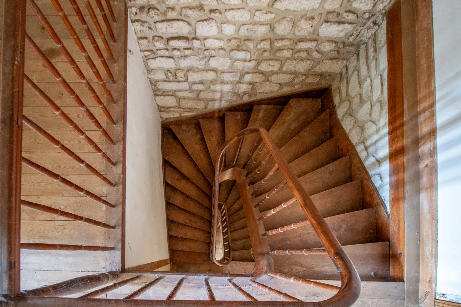 Maison de caractère à Saint-Savinien avec jardin de 800 m² 