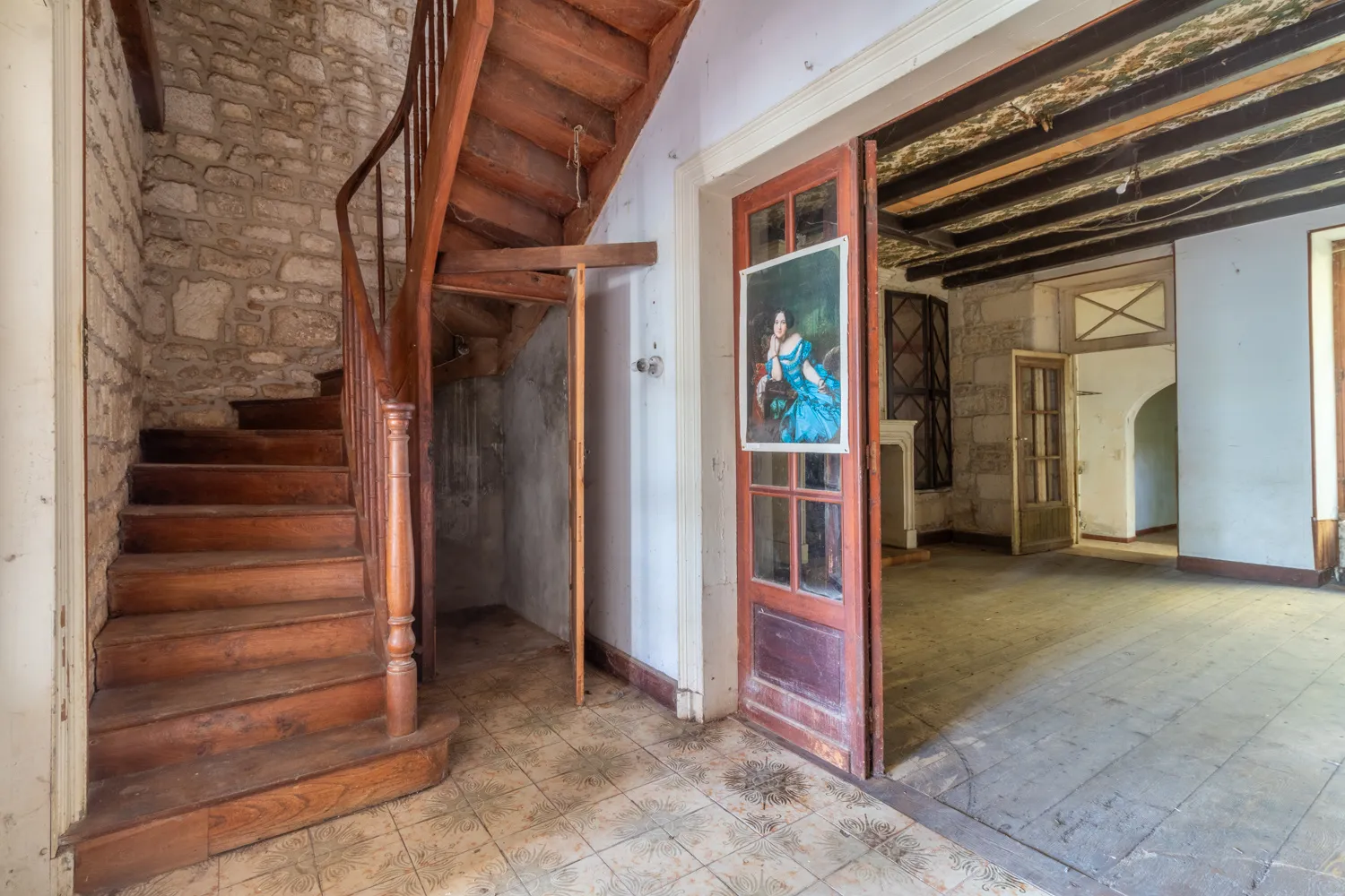 Maison de caractère à Saint-Savinien avec jardin de 800 m² 