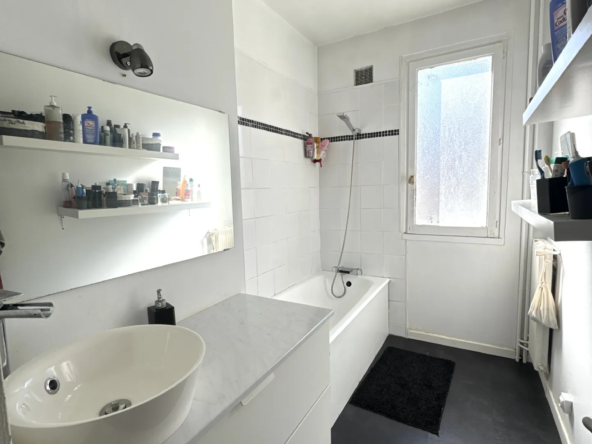 À vendre : Appartement F3 avec balcon à Saint-Étienne - 109 900 € 