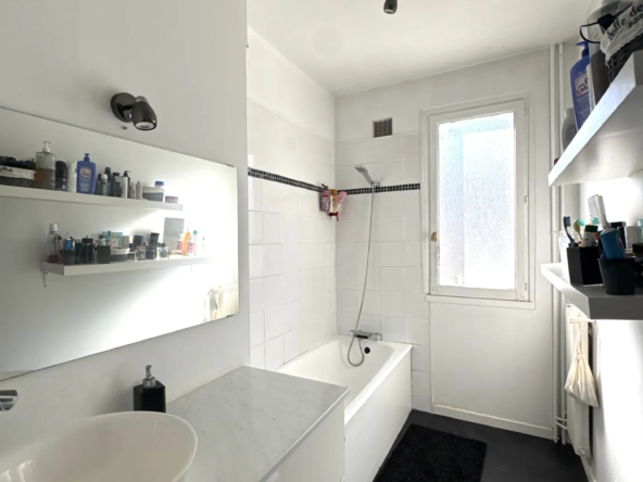 À vendre : Appartement F3 avec balcon à Saint-Étienne - 109 900 € 