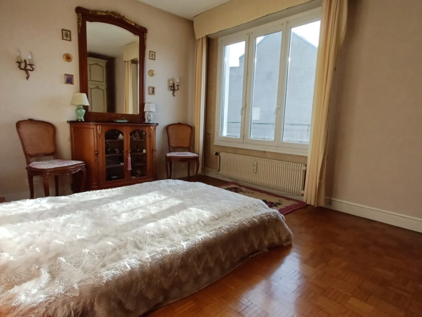 Appartement lumineux de 69 m² à Vichy avec balcon terrasse 