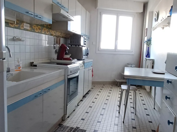 Appartement lumineux de 69 m² à Vichy avec balcon terrasse 