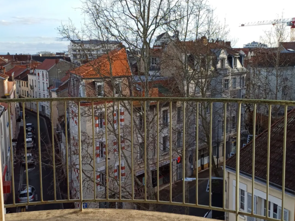 Appartement lumineux de 69 m² à Vichy avec balcon terrasse 