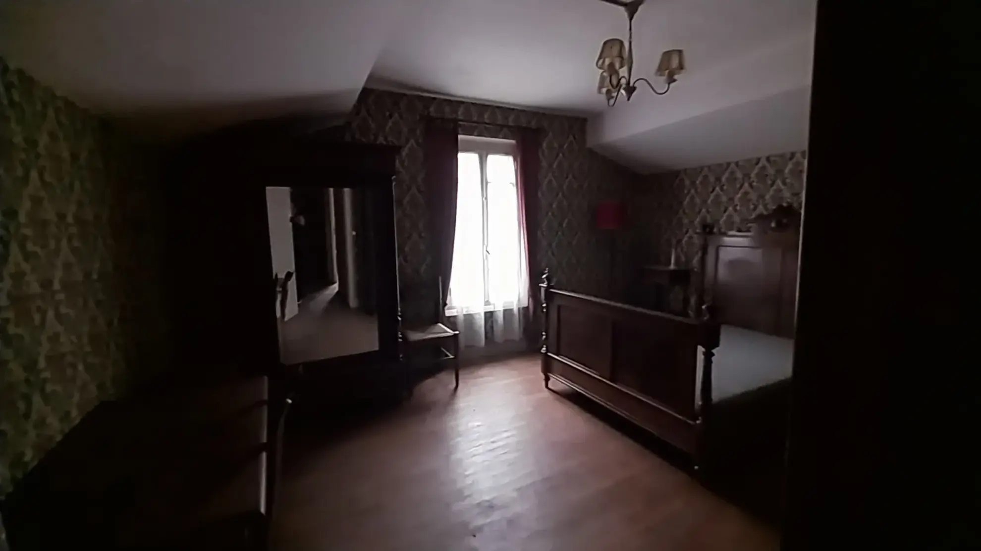 Maison à rénover avec 4 chambres à Ribérac - 159 000 EUR 