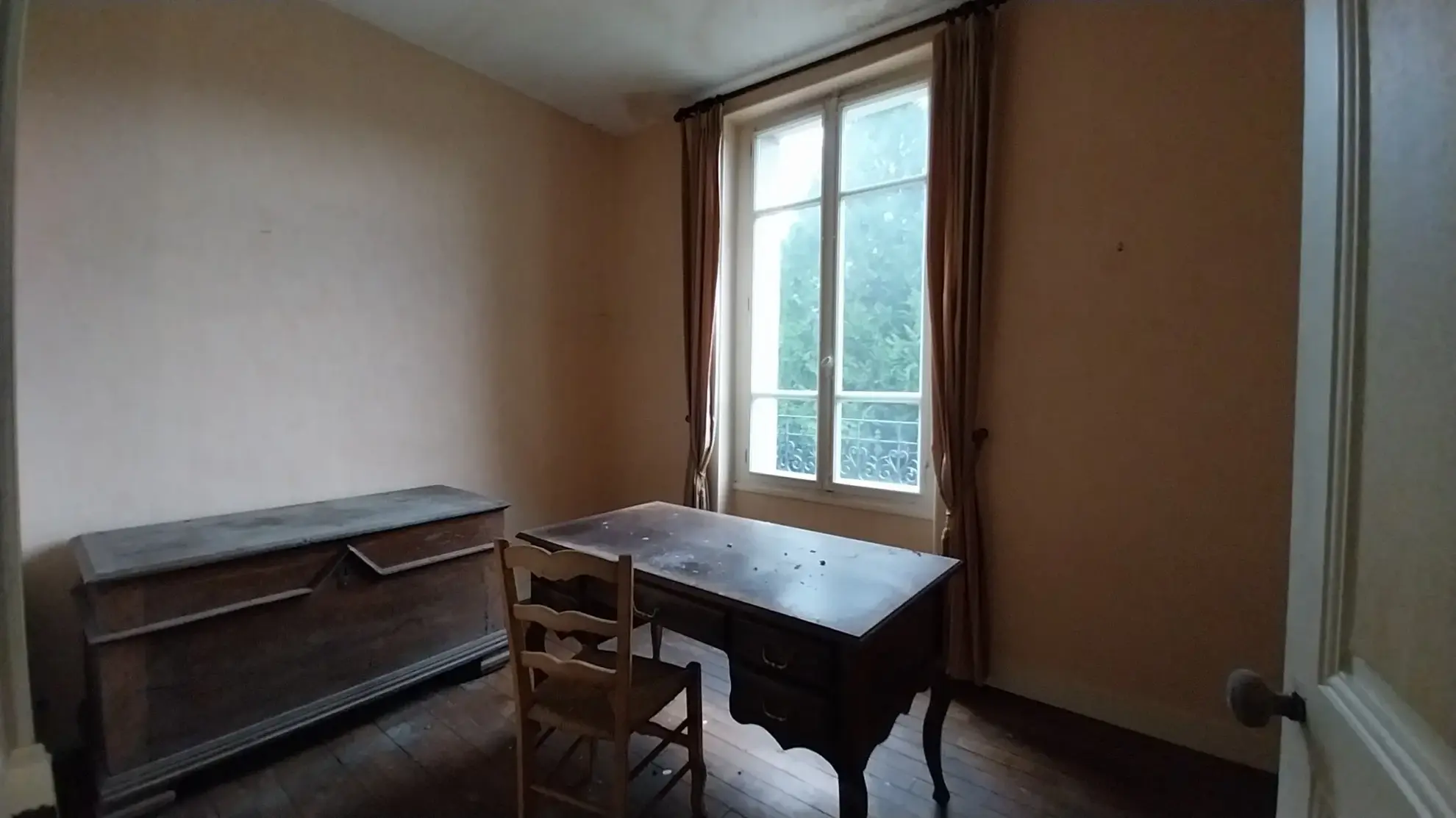 Maison à rénover avec 4 chambres à Ribérac - 159 000 EUR 