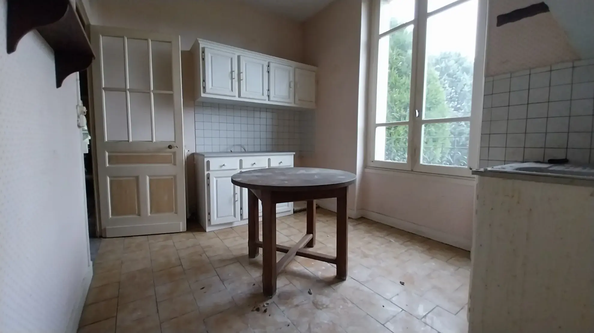 Maison à rénover avec 4 chambres à Ribérac - 159 000 EUR 