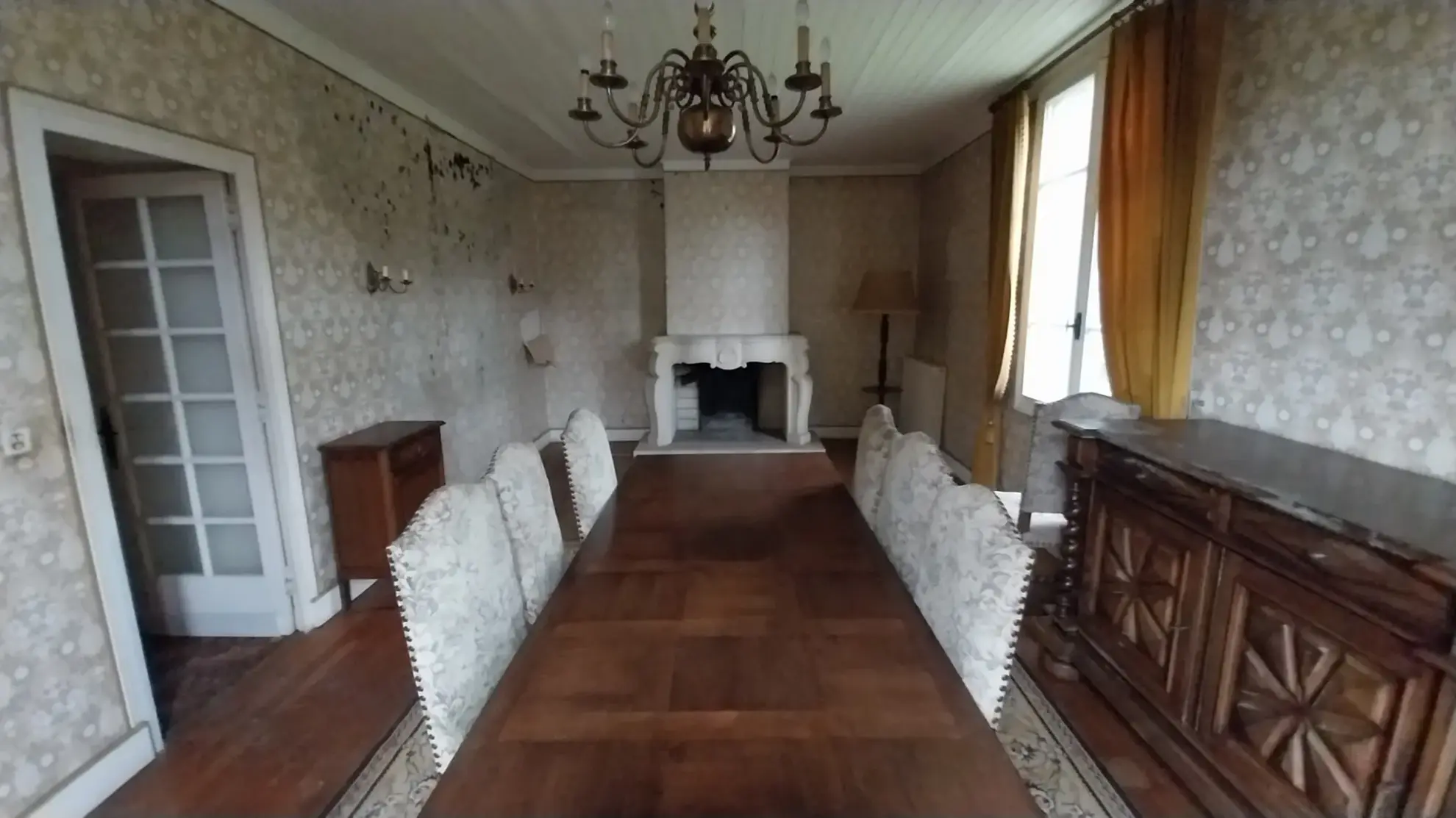 Maison à rénover avec 4 chambres à Ribérac - 159 000 EUR 