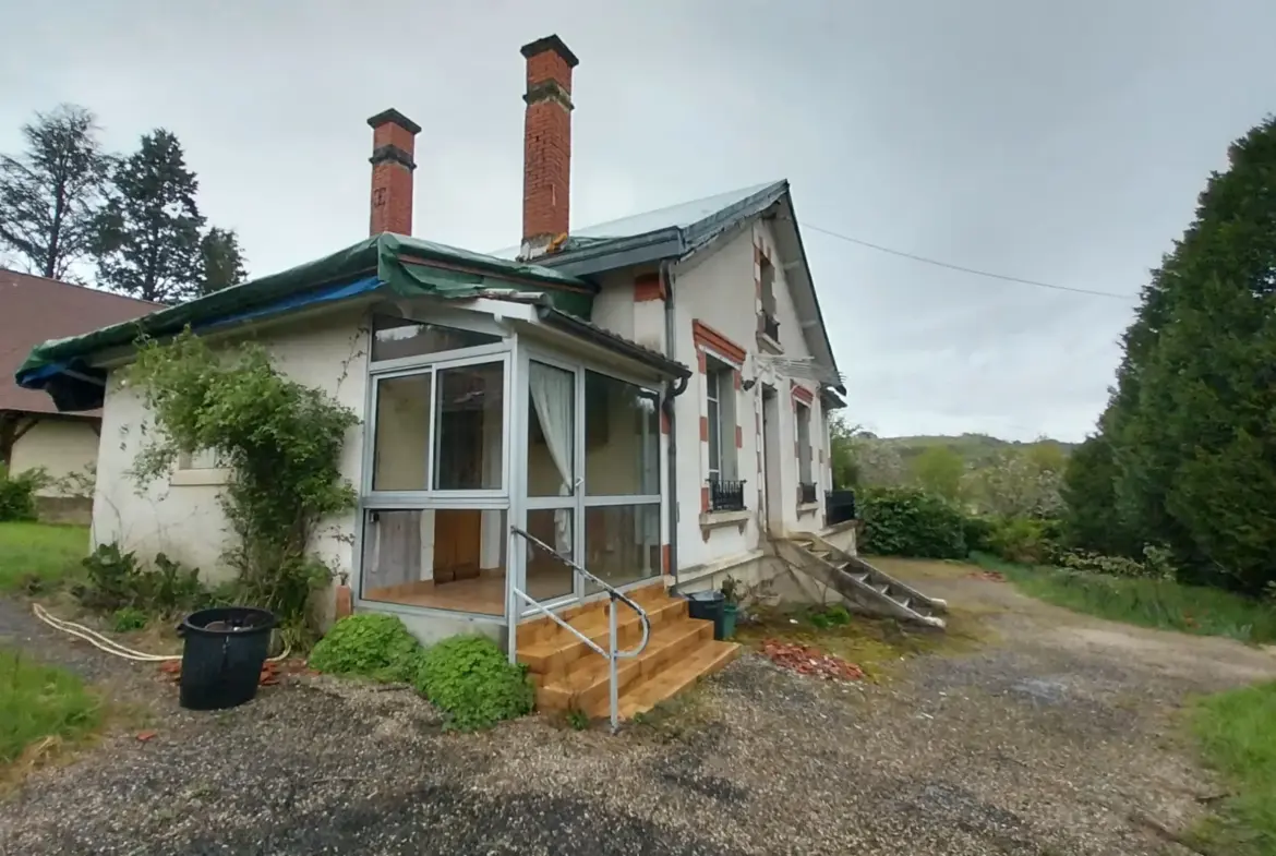 Maison à rénover avec 4 chambres à Ribérac - 159 000 EUR 