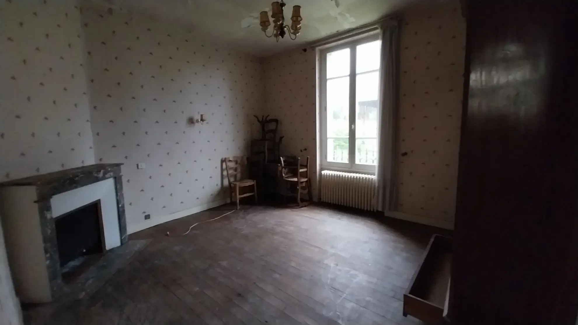 Maison à rénover avec 4 chambres à Ribérac - 159 000 EUR 