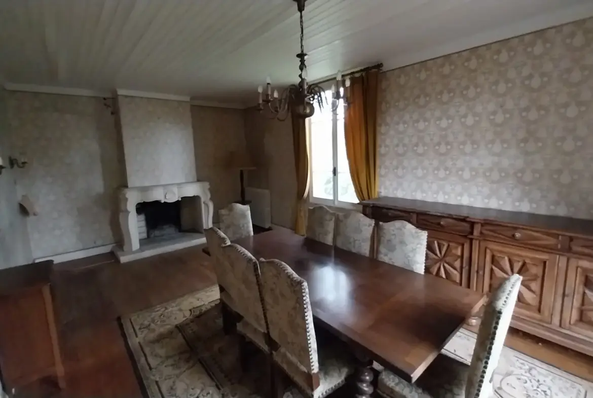 Maison à rénover avec 4 chambres à Ribérac - 159 000 EUR 