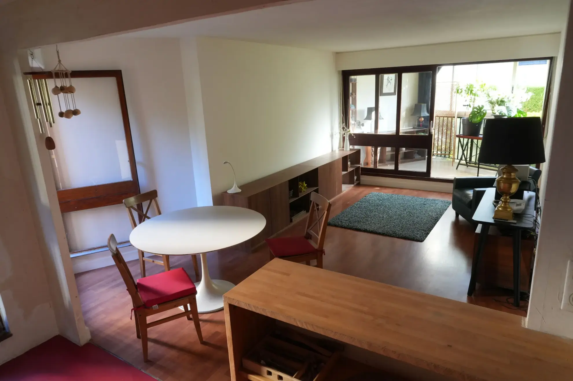 Grand appartement deux pièces à vendre au Chesnay Rocquencourt 