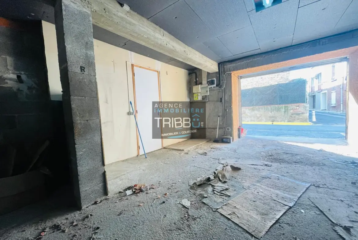 Maison de village avec garage à vendre à LLUPIA 