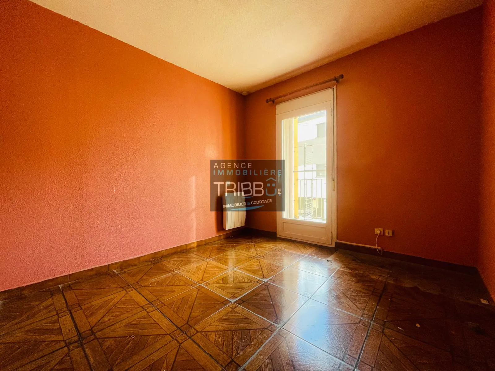 Maison de village avec garage à vendre à LLUPIA 