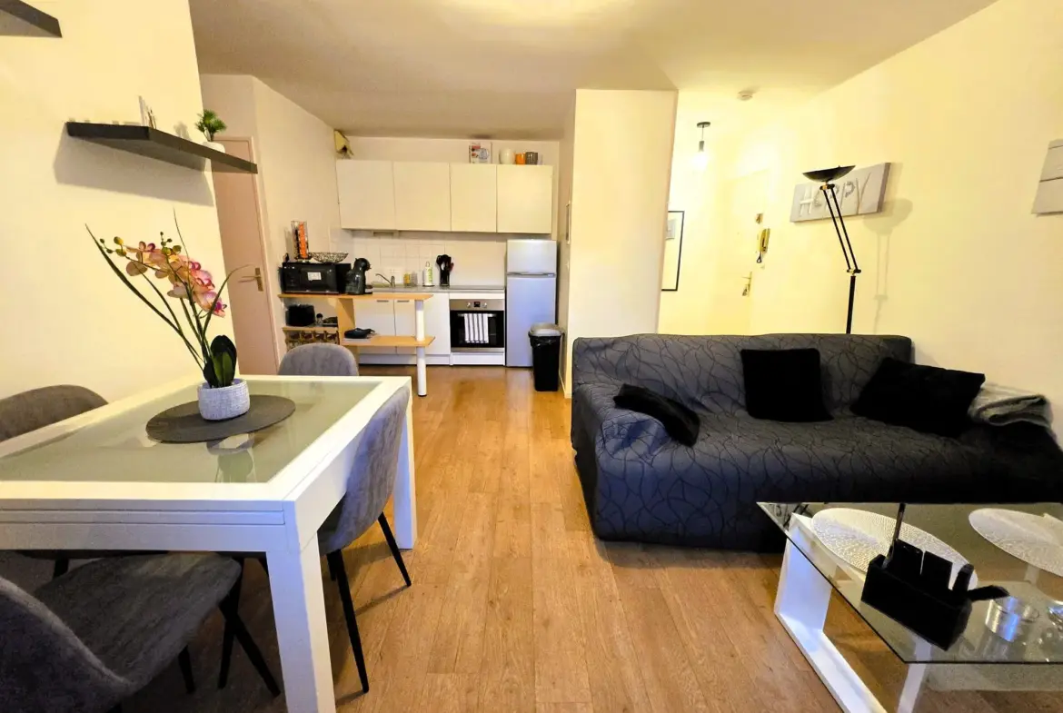 À vendre : Superbe appartement 2 pièces à Brie-Comte-Robert avec stationnement 