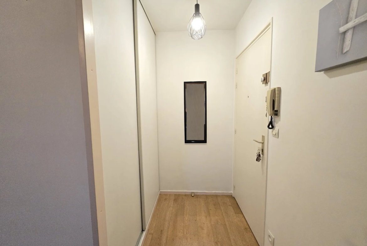 À vendre : Superbe appartement 2 pièces à Brie-Comte-Robert avec stationnement 