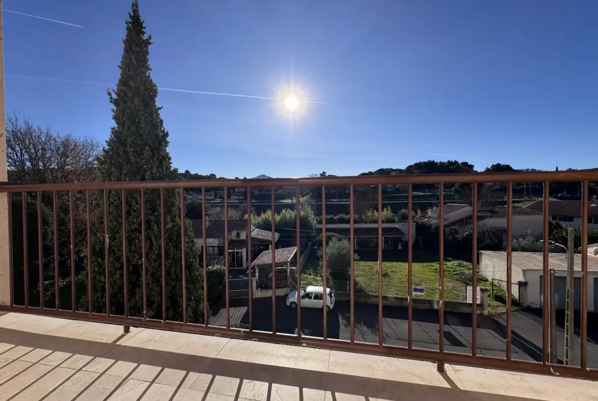 APPARTEMENT T4 RÉNOVÉ À VENDRE À PEYROLLES EN PROVENCE 