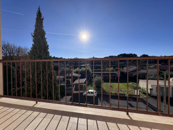 APPARTEMENT T4 RÉNOVÉ À VENDRE À PEYROLLES EN PROVENCE 