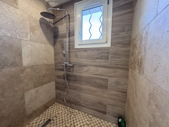 APPARTEMENT T4 RÉNOVÉ À VENDRE À PEYROLLES EN PROVENCE 
