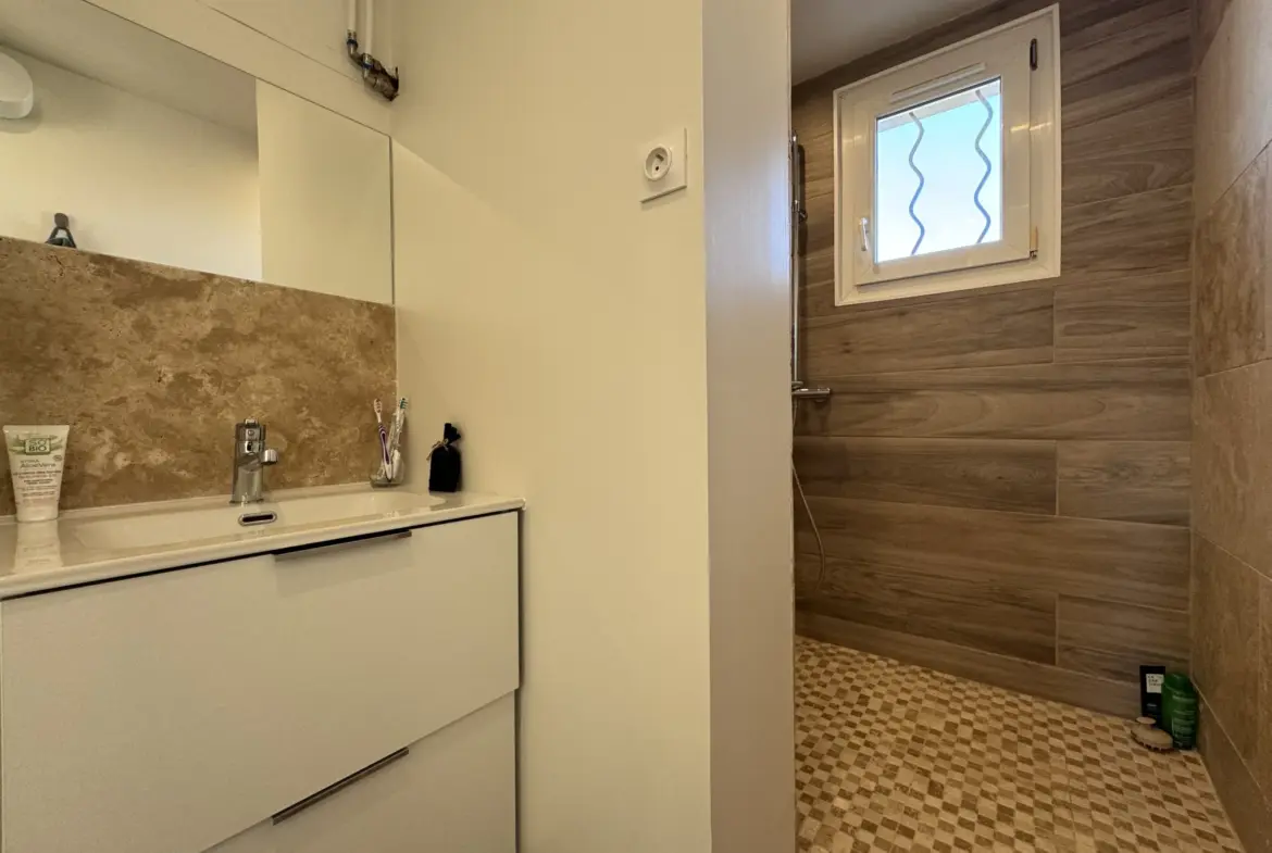 APPARTEMENT T4 RÉNOVÉ À VENDRE À PEYROLLES EN PROVENCE 