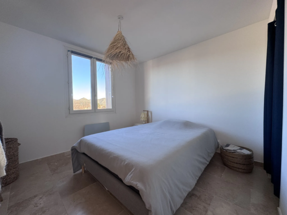 APPARTEMENT T4 RÉNOVÉ À VENDRE À PEYROLLES EN PROVENCE 