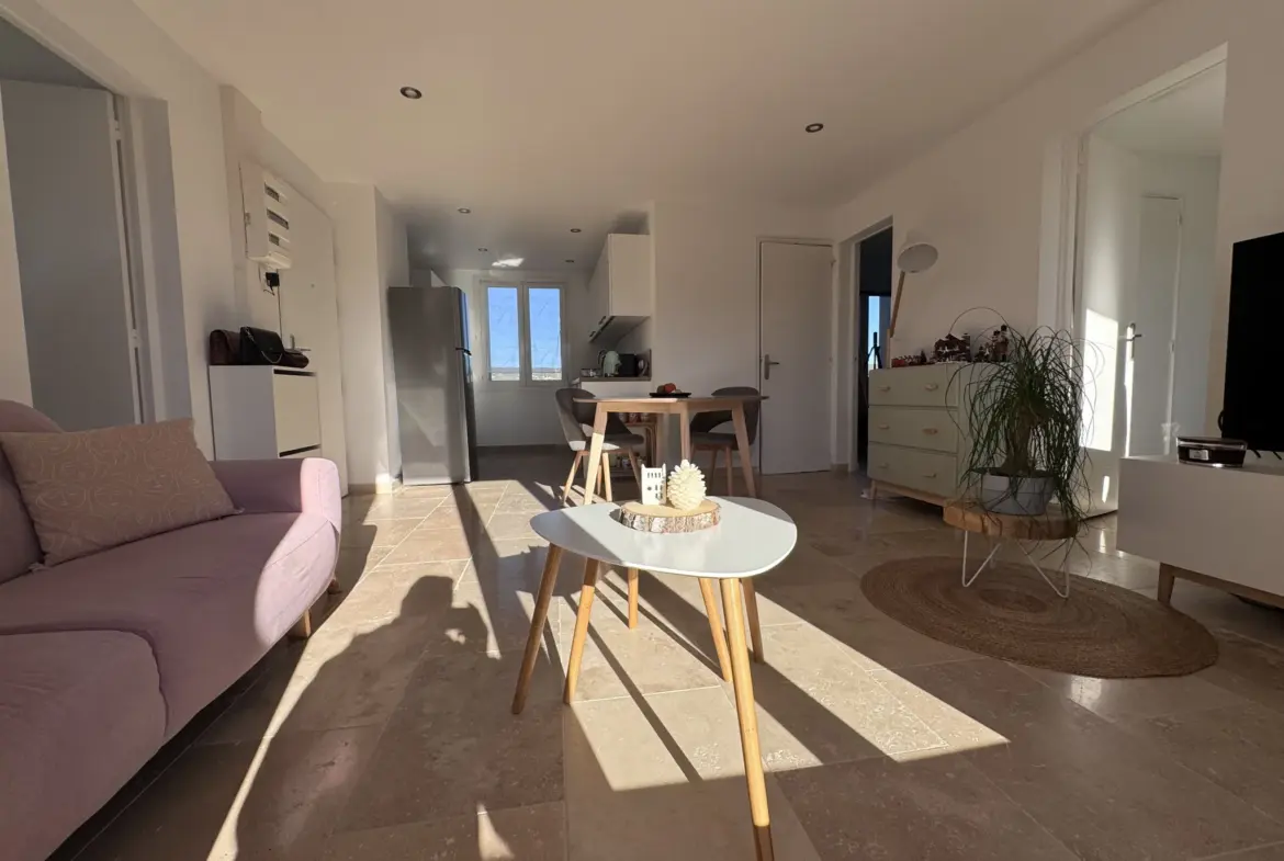 APPARTEMENT T4 RÉNOVÉ À VENDRE À PEYROLLES EN PROVENCE 