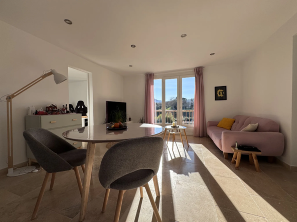 APPARTEMENT T4 RÉNOVÉ À VENDRE À PEYROLLES EN PROVENCE