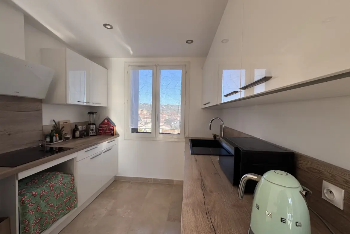 APPARTEMENT T4 RÉNOVÉ À VENDRE À PEYROLLES EN PROVENCE 
