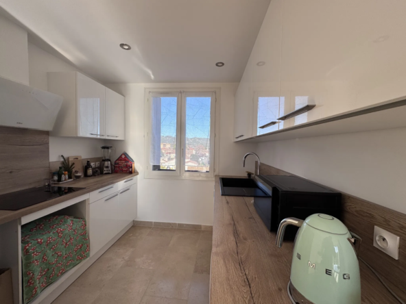 APPARTEMENT T4 RÉNOVÉ À VENDRE À PEYROLLES EN PROVENCE 