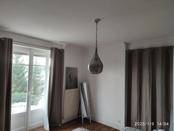 Maison Bourgeoise Rénovée avec Parc à Vierzon 
