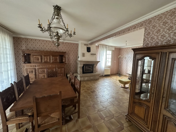 À vendre : Maison de Ville à Baud avec 4 chambres 