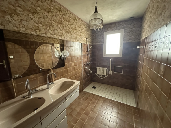 À vendre : Maison de Ville à Baud avec 4 chambres 