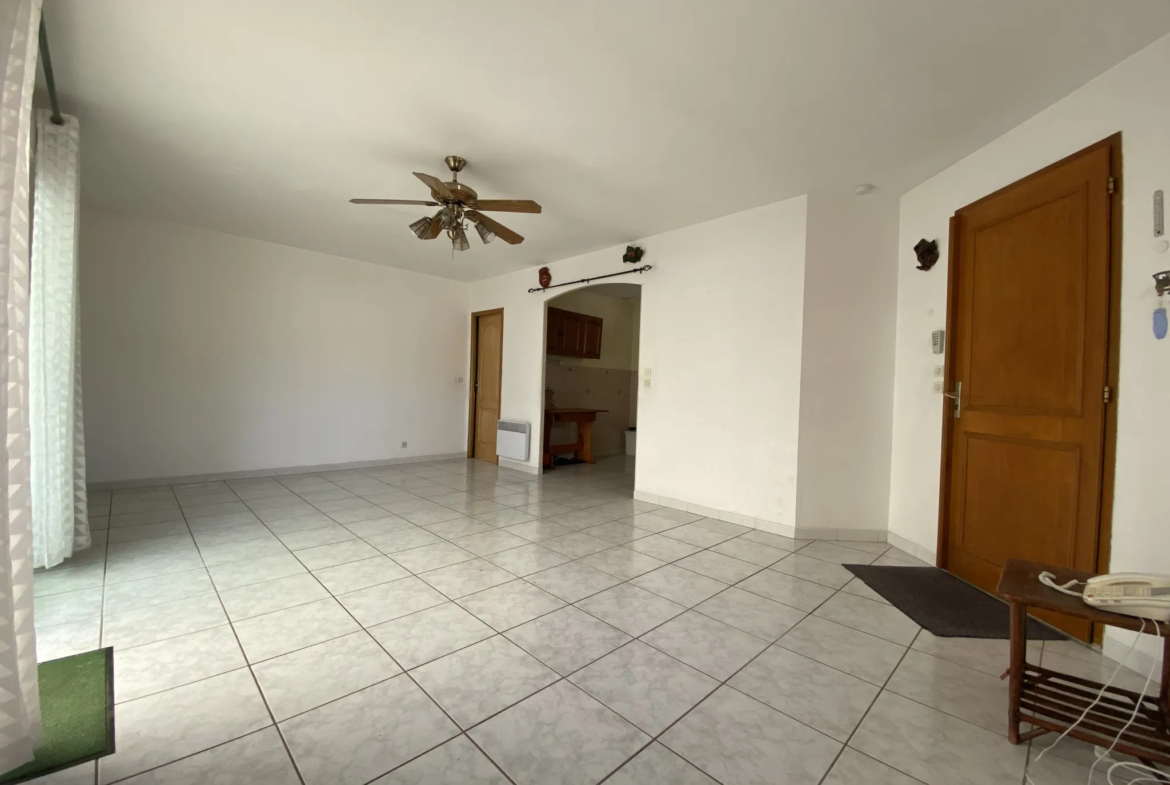 A Vendre Maison de Plain Pied 3 Chambres Garage à Vias 
