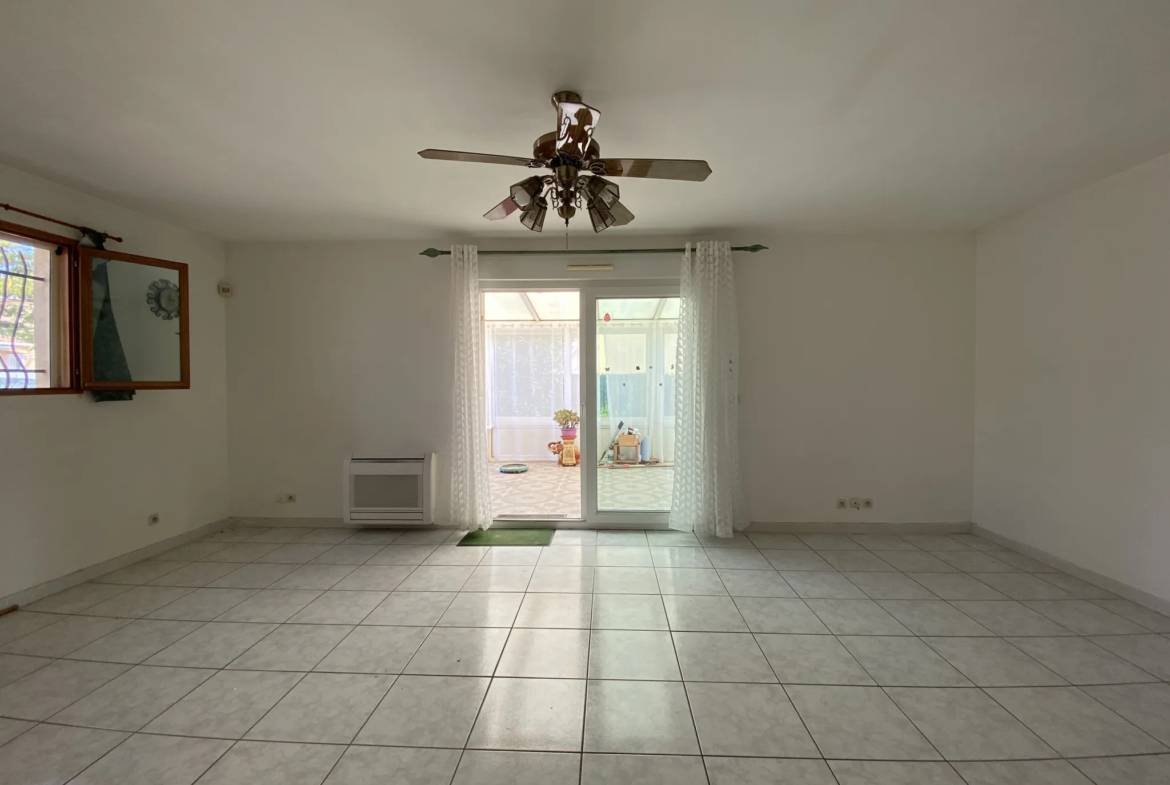 A Vendre Maison de Plain Pied 3 Chambres Garage à Vias 