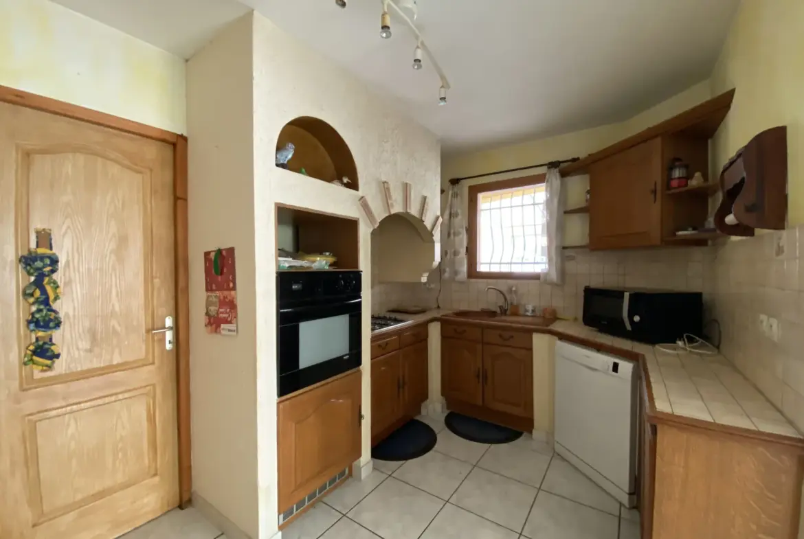 A Vendre Maison de Plain Pied 3 Chambres Garage à Vias 