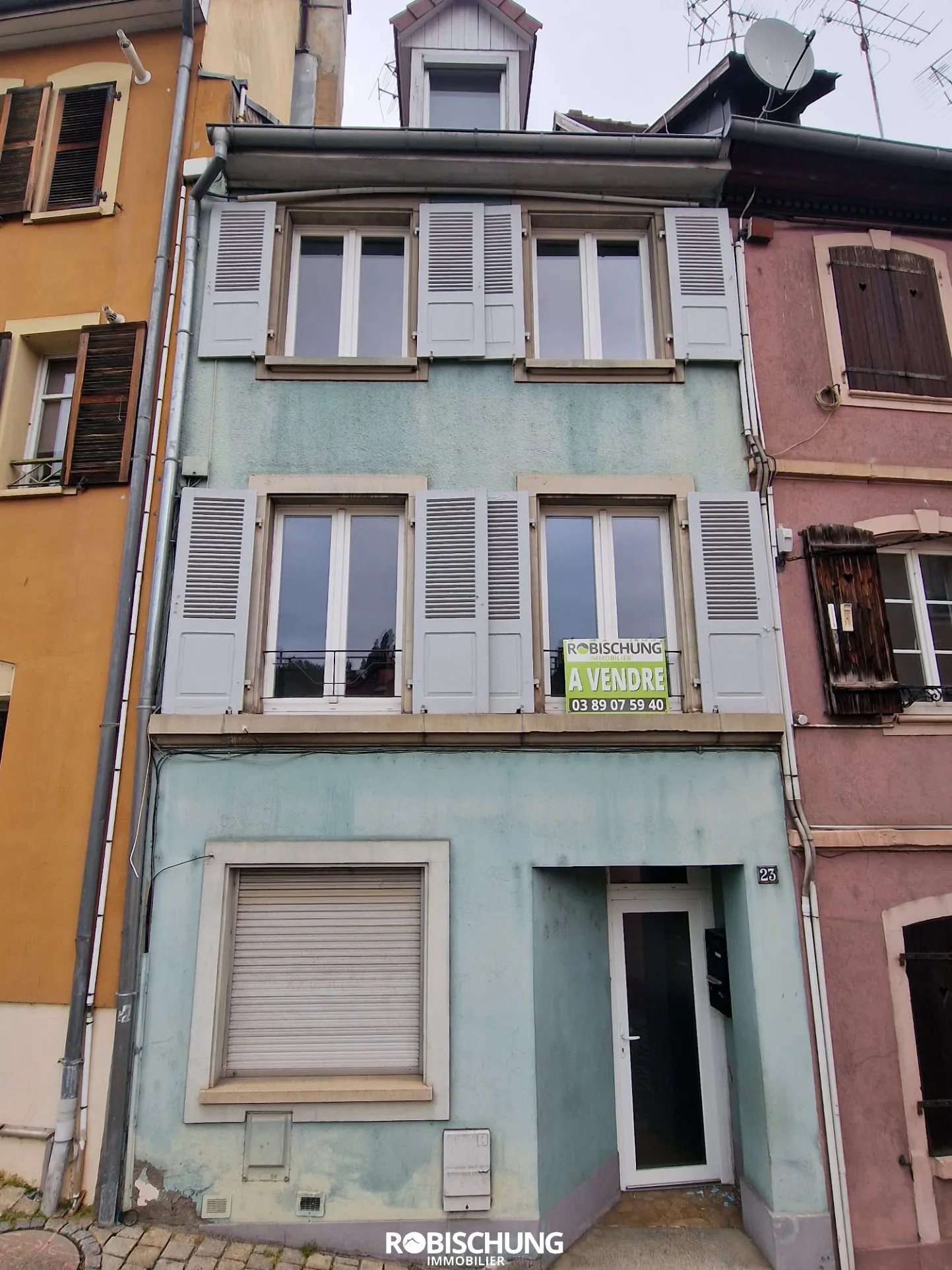 Maison de Ville à Altkirch avec 2 Appartements Loués 