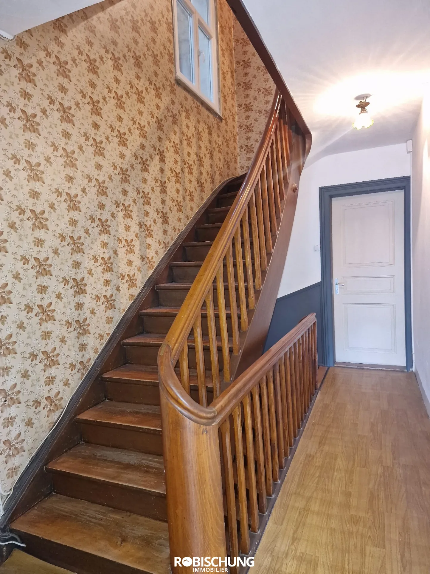 Maison de Ville à Altkirch avec 2 Appartements Loués 