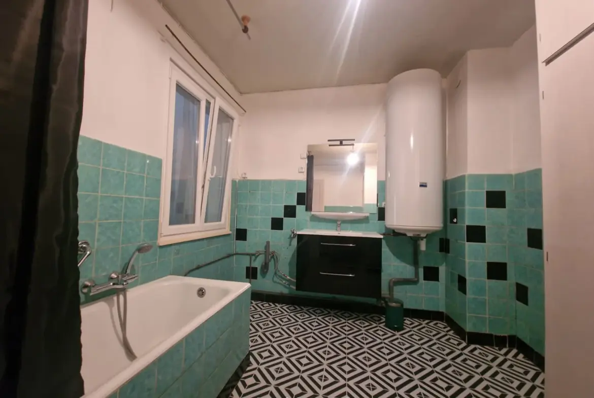 Maison de Ville à Altkirch avec 2 Appartements Loués 