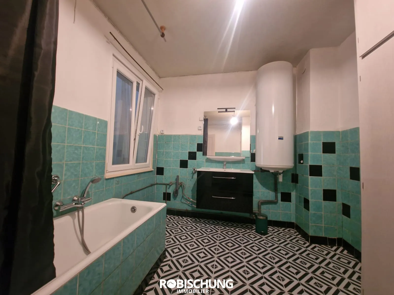 Maison de Ville à Altkirch avec 2 Appartements Loués 