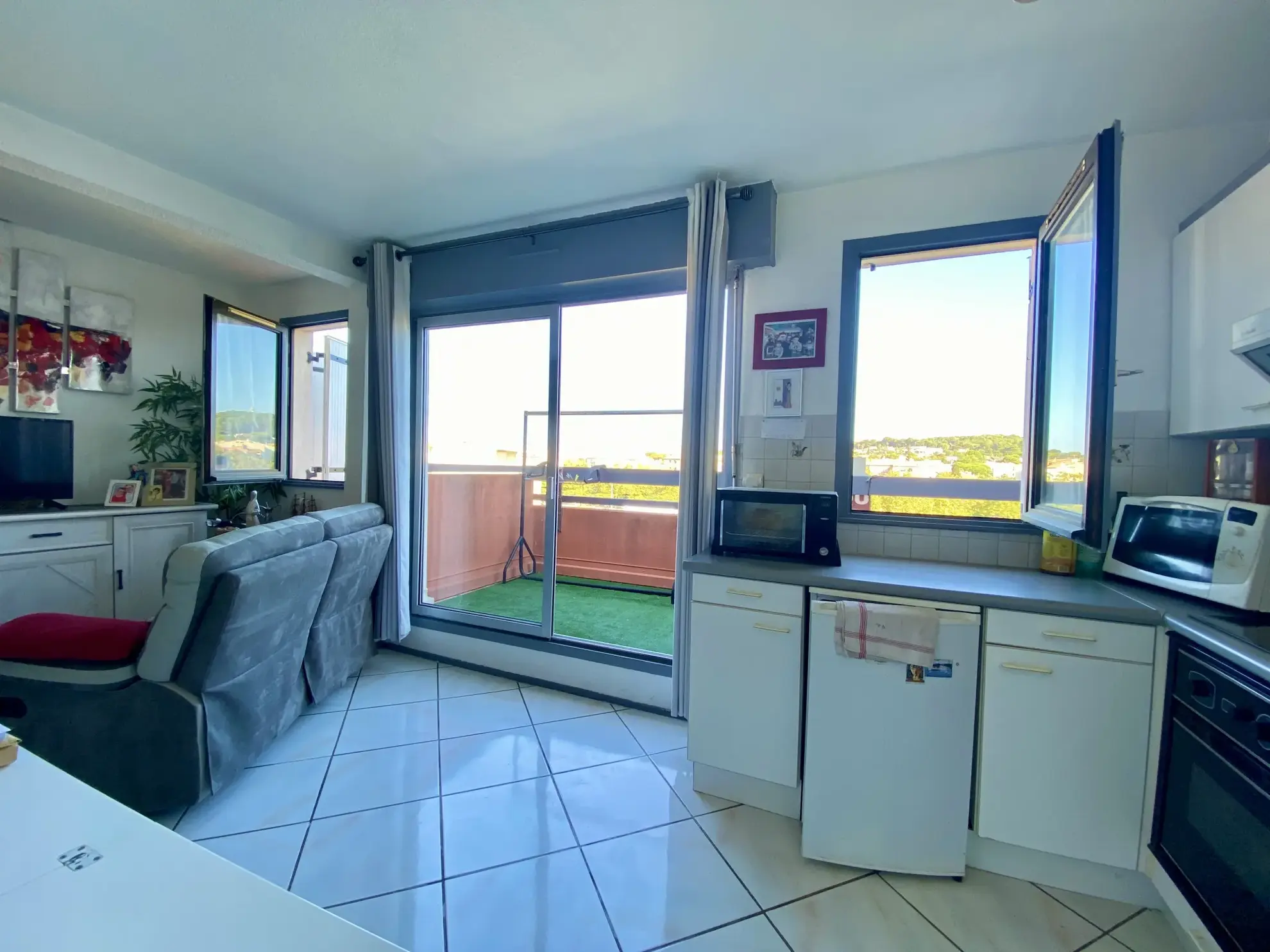 Bel appartement 2 pièces avec vue sur Mont Saint Loup à Agde 