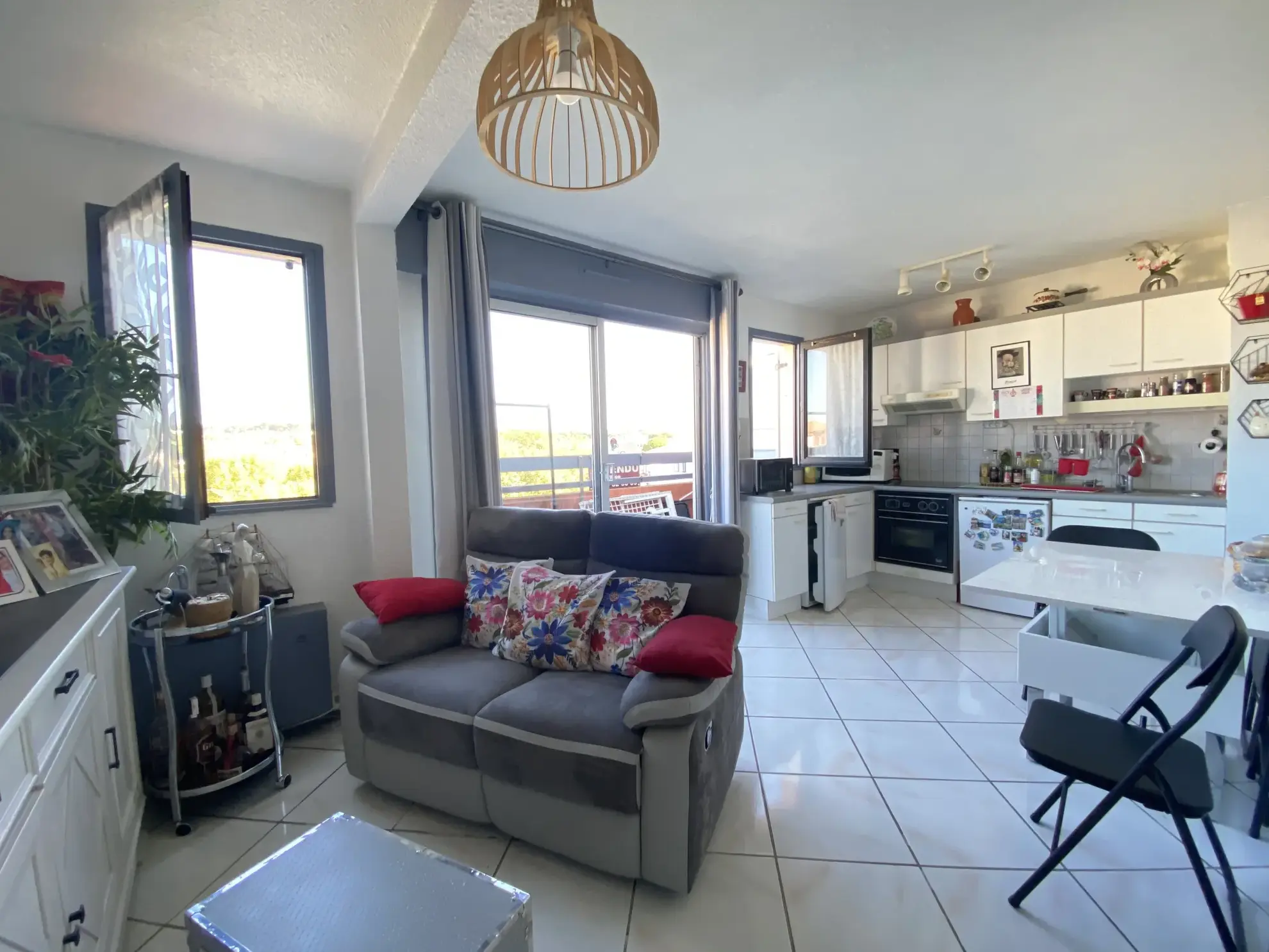 Bel appartement 2 pièces avec vue sur Mont Saint Loup à Agde 